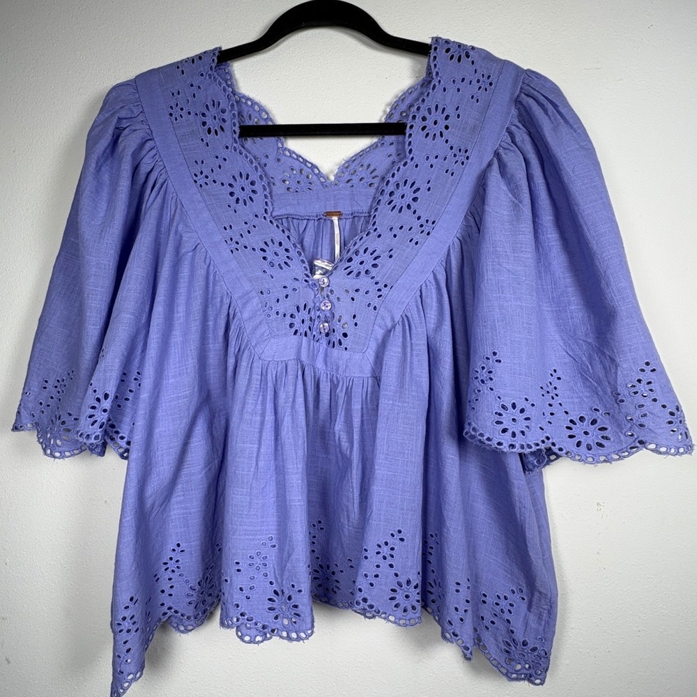 Free People Periwinkle Eyelet Embroidered Flutter Sleeve Blouse OB1903155 Medium